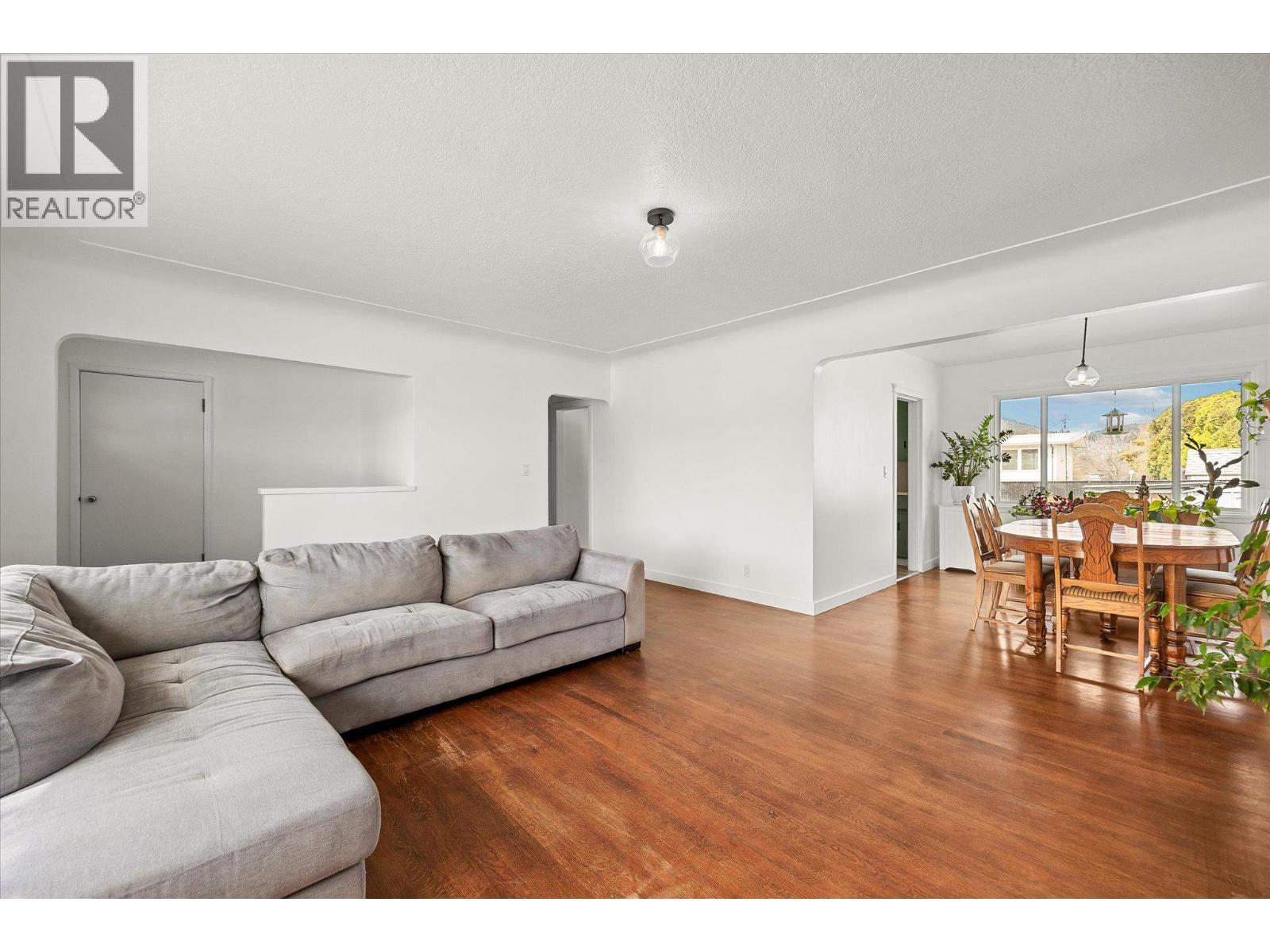 1614 Bernard Avenue, Kelowna