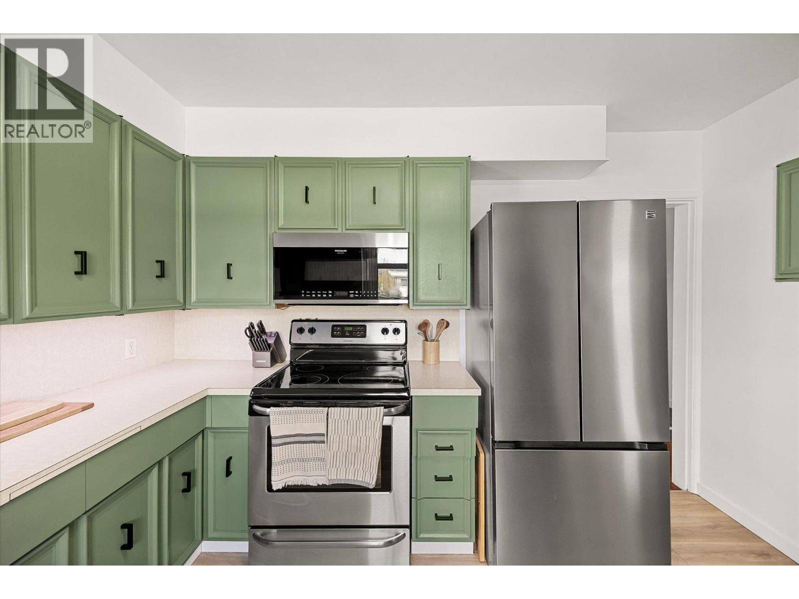 1614 Bernard Avenue, Kelowna