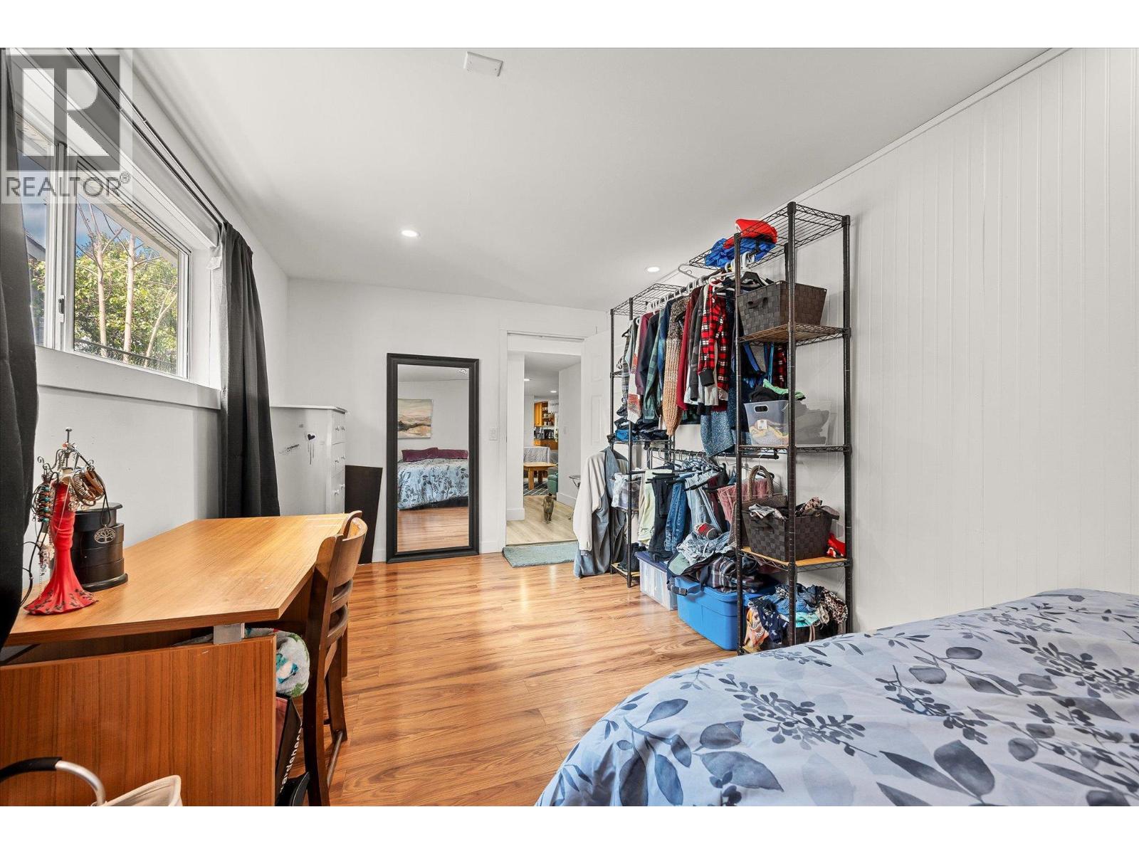 1614 Bernard Avenue, Kelowna