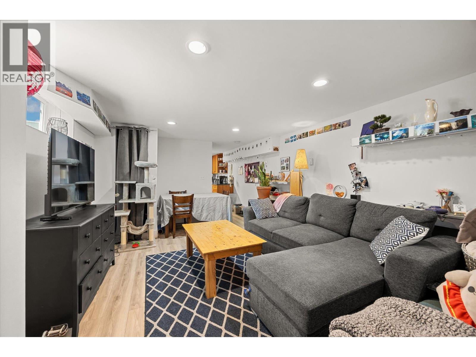 1614 Bernard Avenue, Kelowna