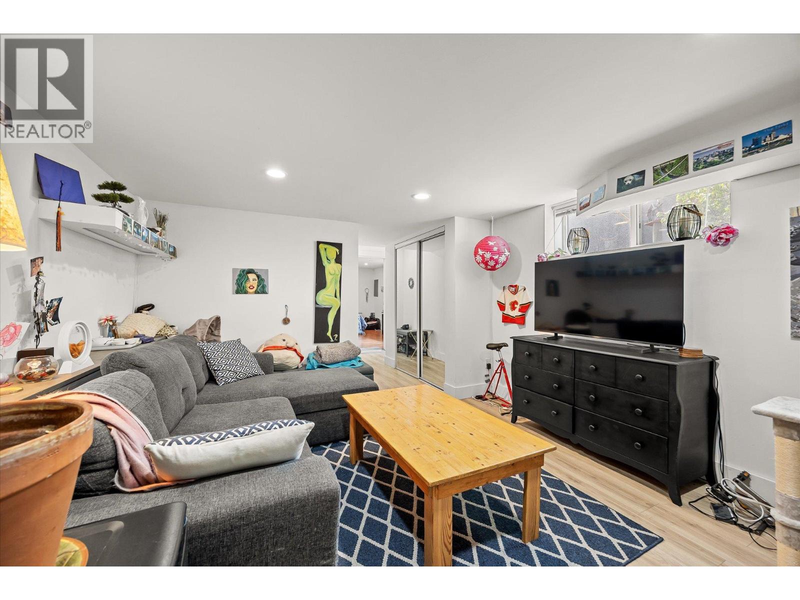 1614 Bernard Avenue, Kelowna