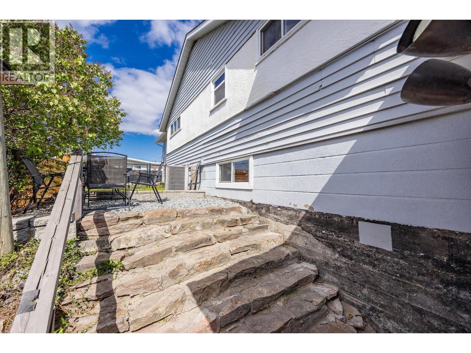 1614 Bernard Avenue, Kelowna