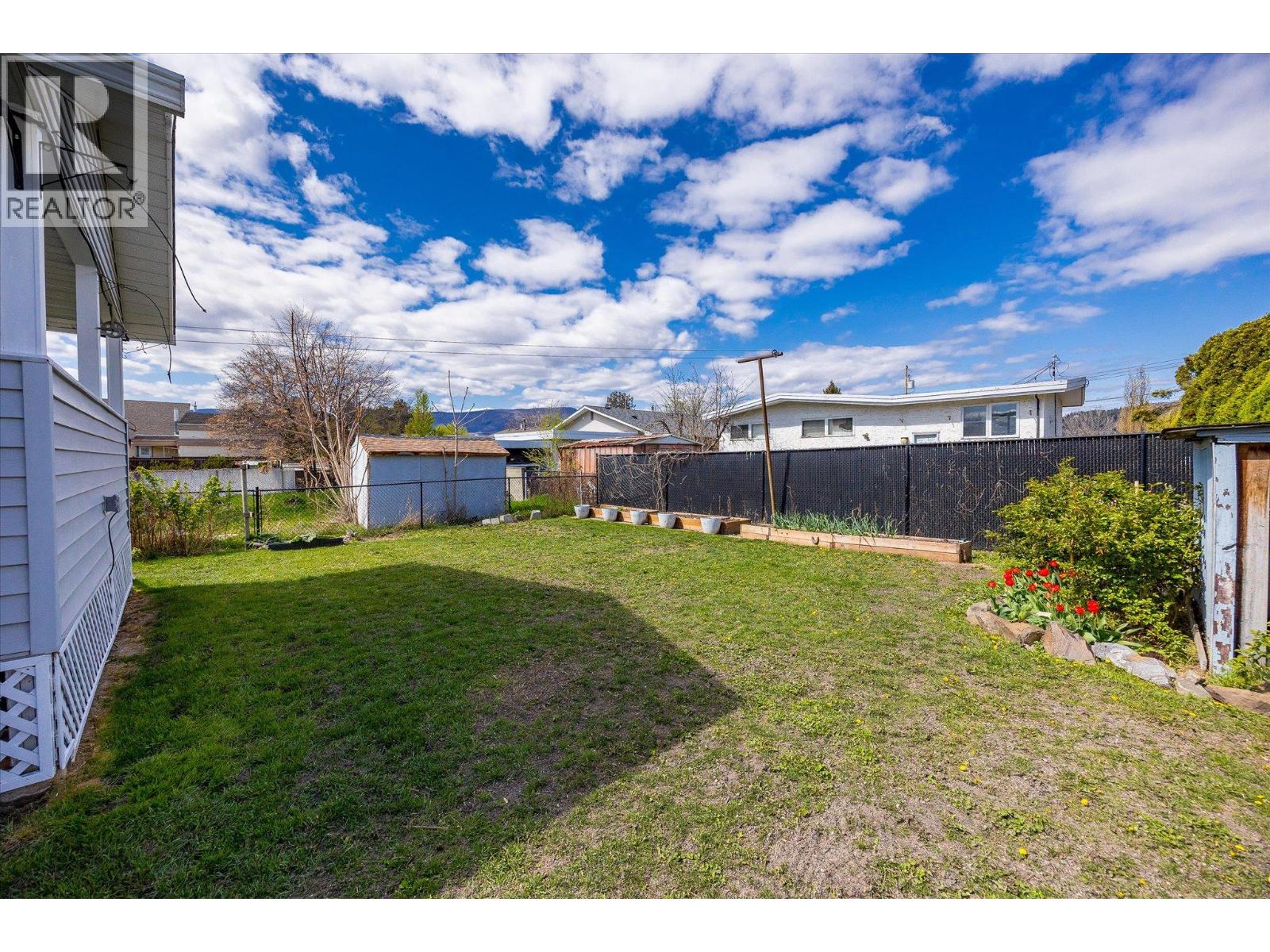 1614 Bernard Avenue, Kelowna