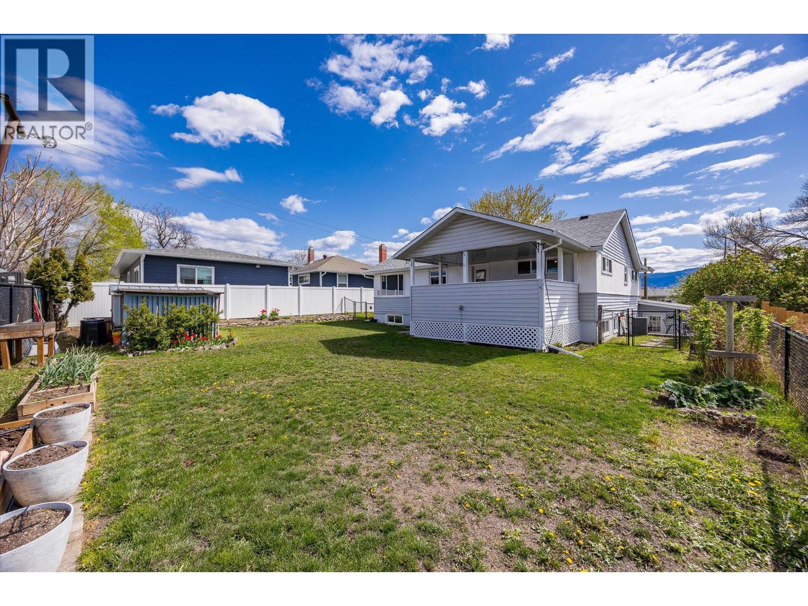 1614 Bernard Avenue, Kelowna
