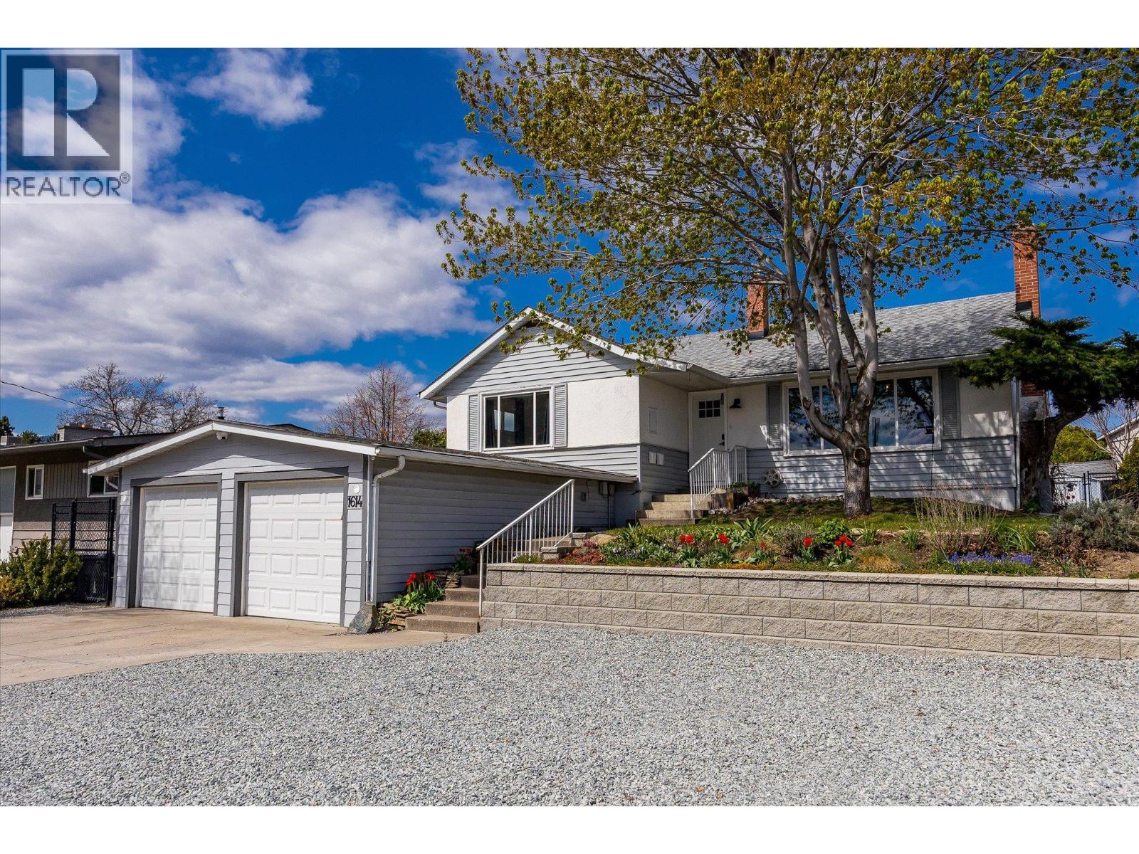 1614 Bernard Avenue, Kelowna