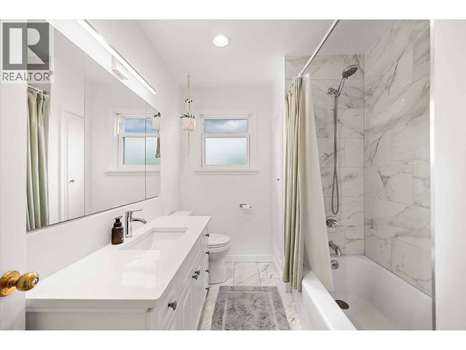 1614 Bernard Avenue, Kelowna