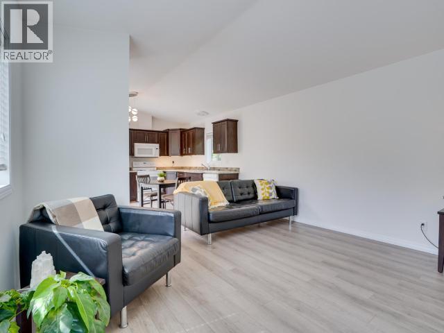 104-8430 SPRINGBROOK ROAD - 10