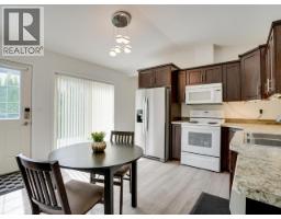 Bedroom - 104-8430 Springbrook Road, Powell River, BC V8A0S3 Photo 6
