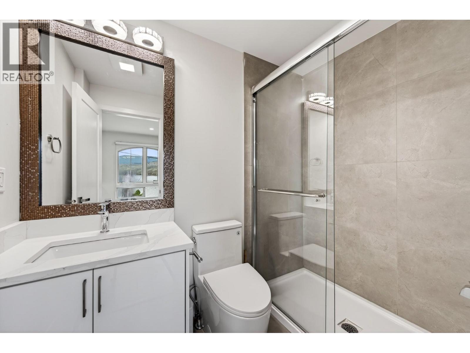 6232 Savona Access Road - 14