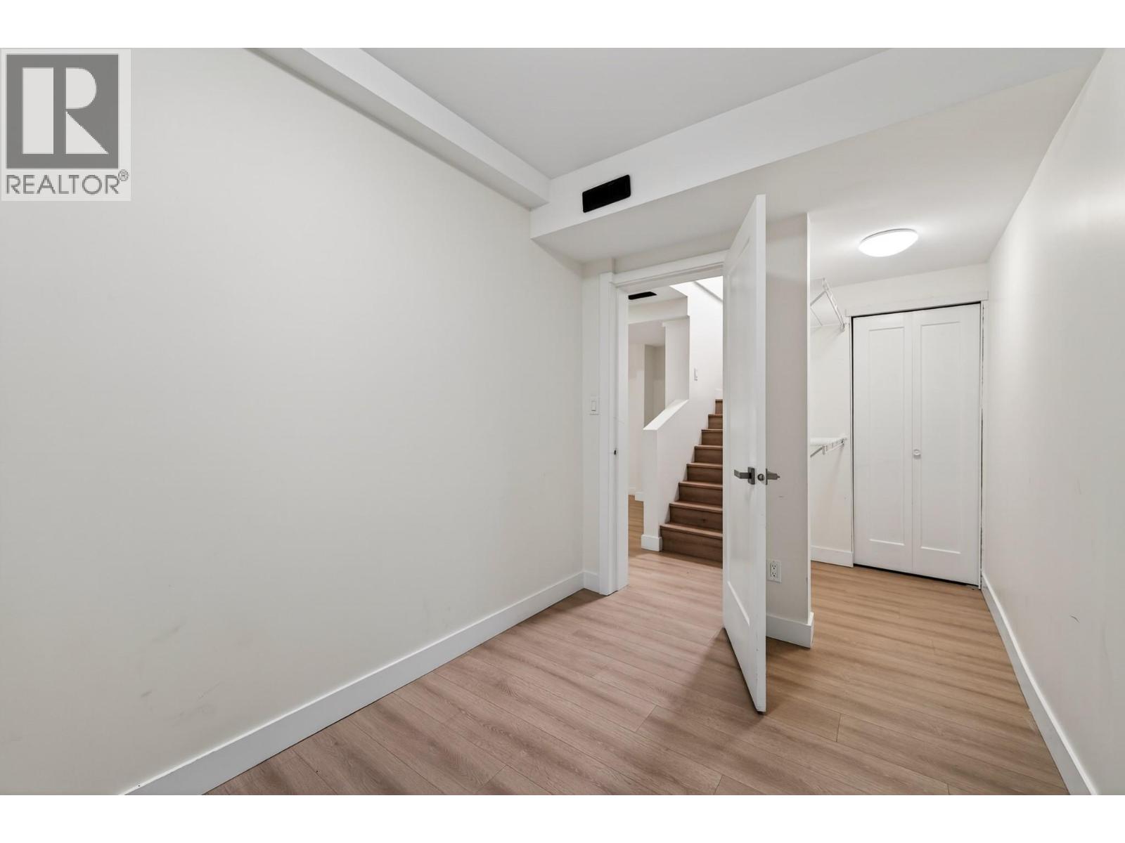 6232 Savona Access Road - 22