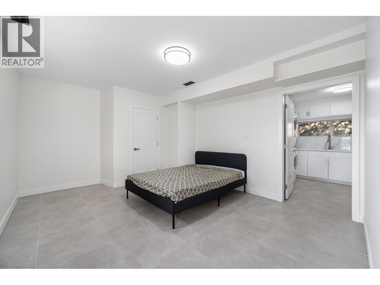 6232 Savona Access Road - 29