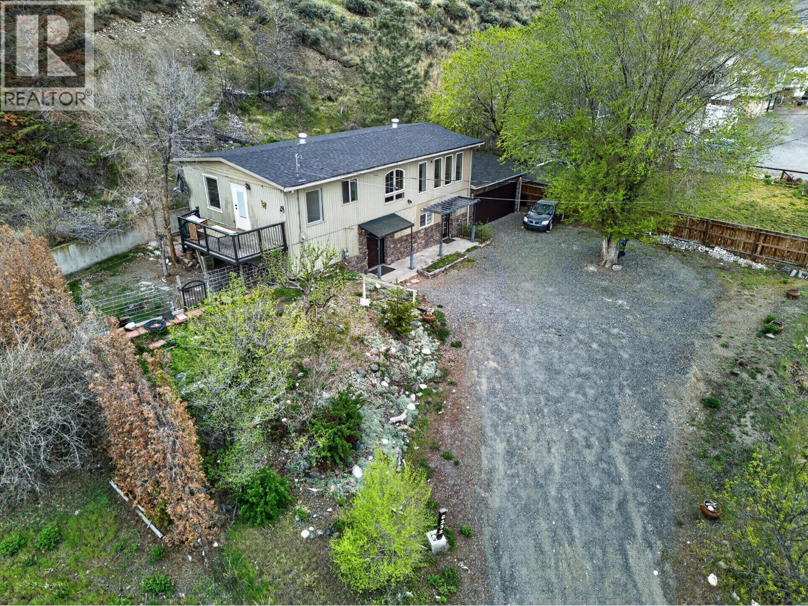 6232 Savona Access Road - 36