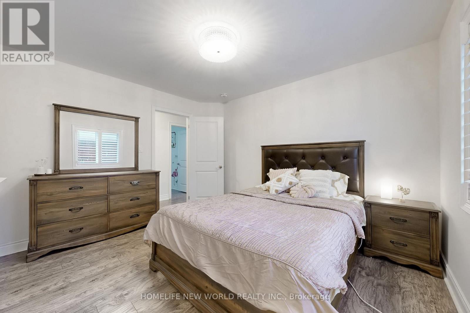 50 BEN SINCLAIR AVENUE — photo 18