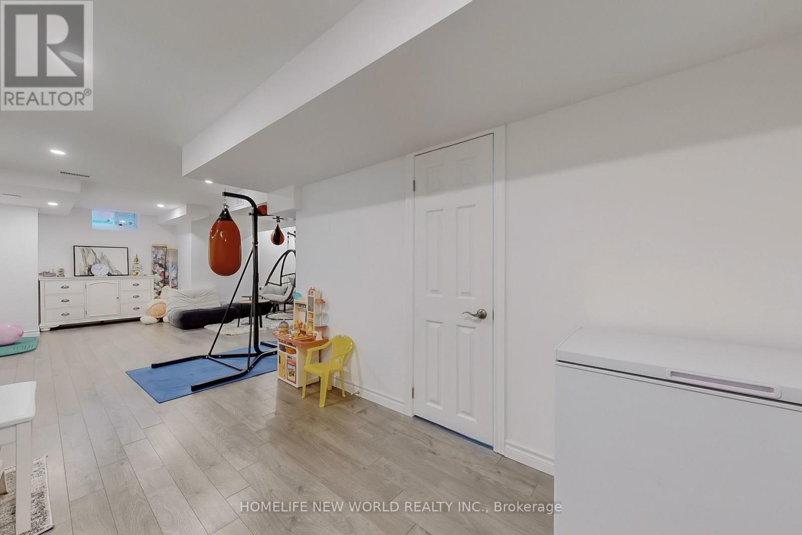 50 BEN SINCLAIR AVENUE — photo 30