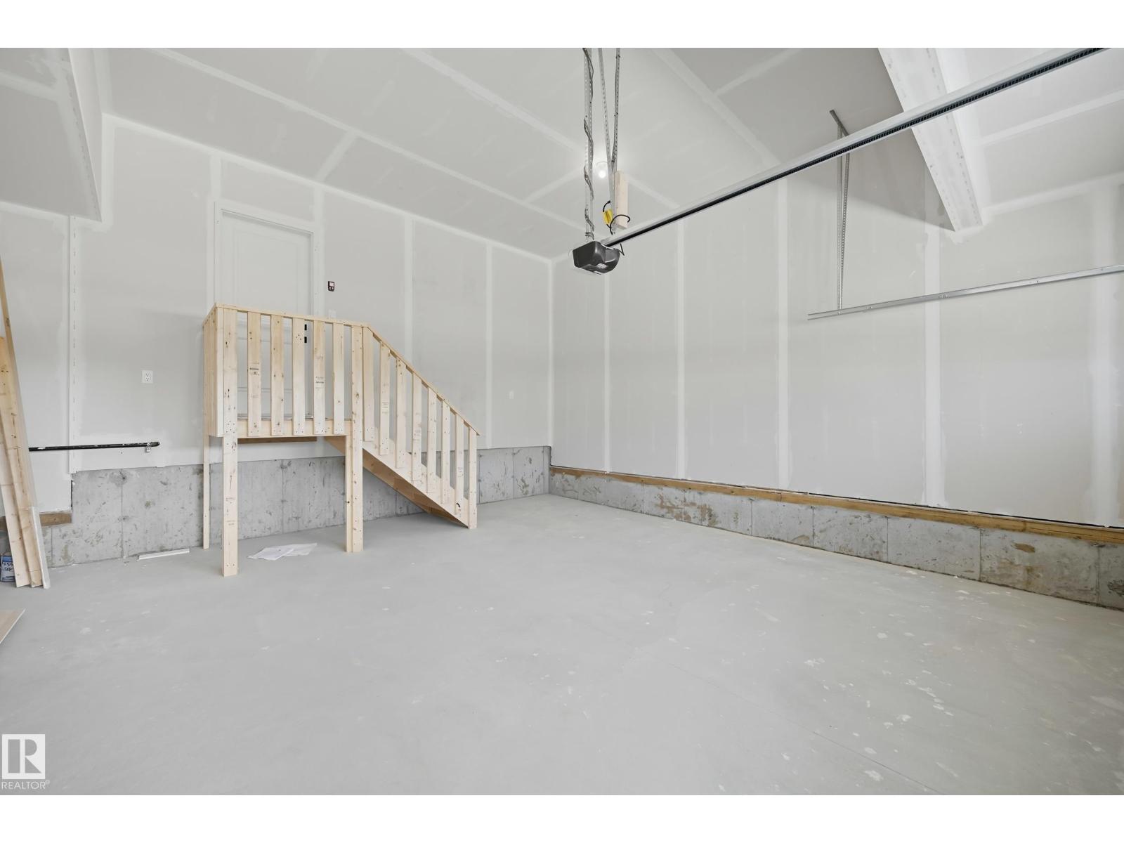 8909 223A ST NW, Edmonton