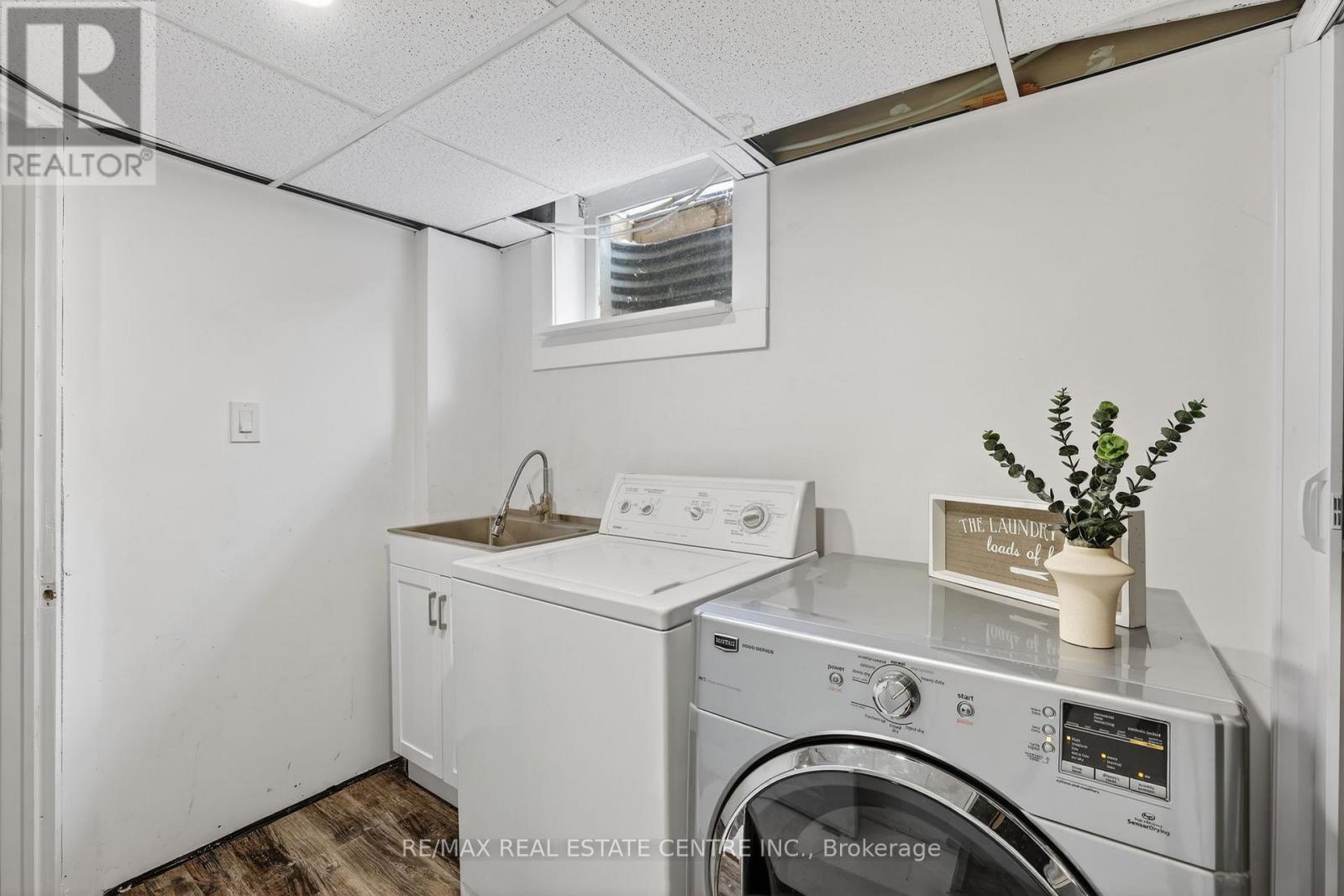 32 WESTDALE AVENUE - 38