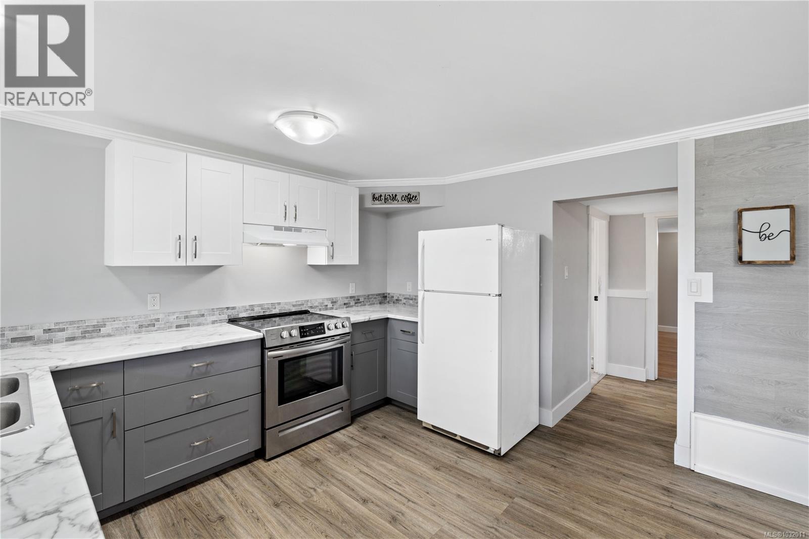 145 Hirst Ave — photo 18