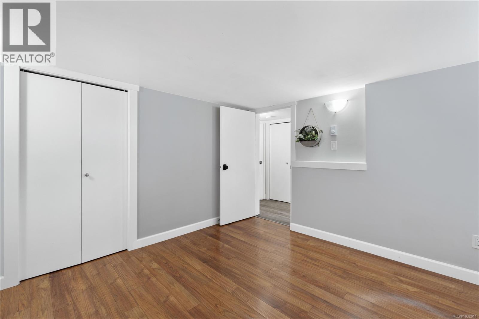 145 Hirst Ave — photo 29