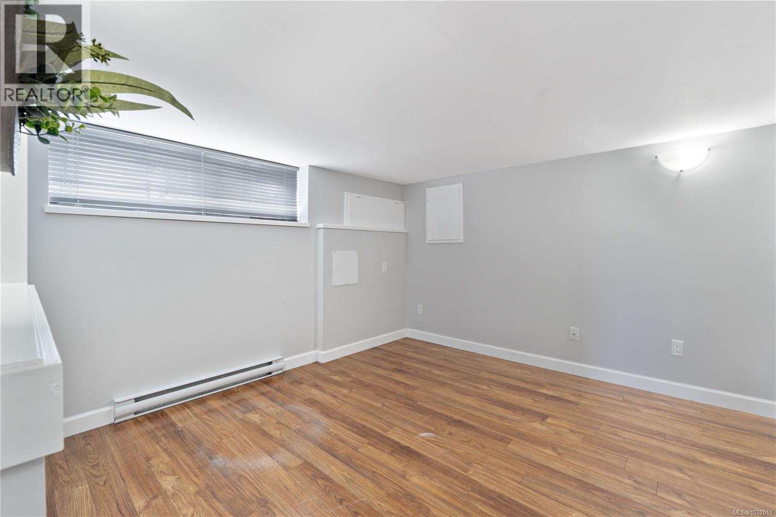 145 Hirst Ave — photo 27