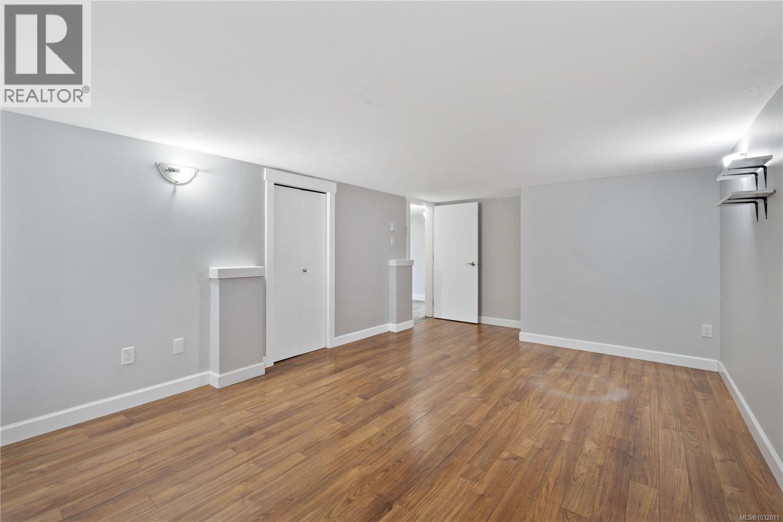 145 Hirst Ave — photo 28