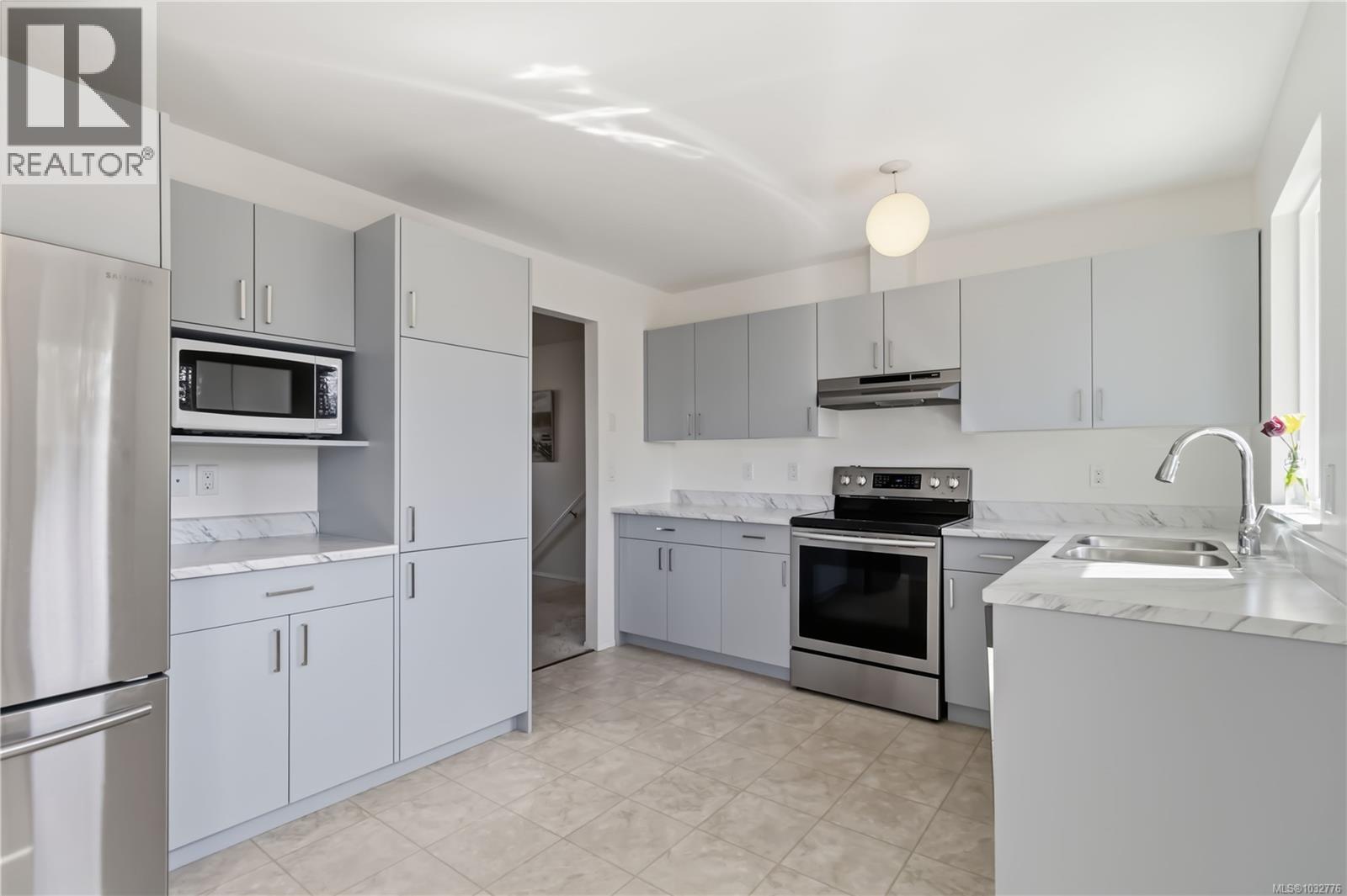  4259 Craigo Park Way, Saanich