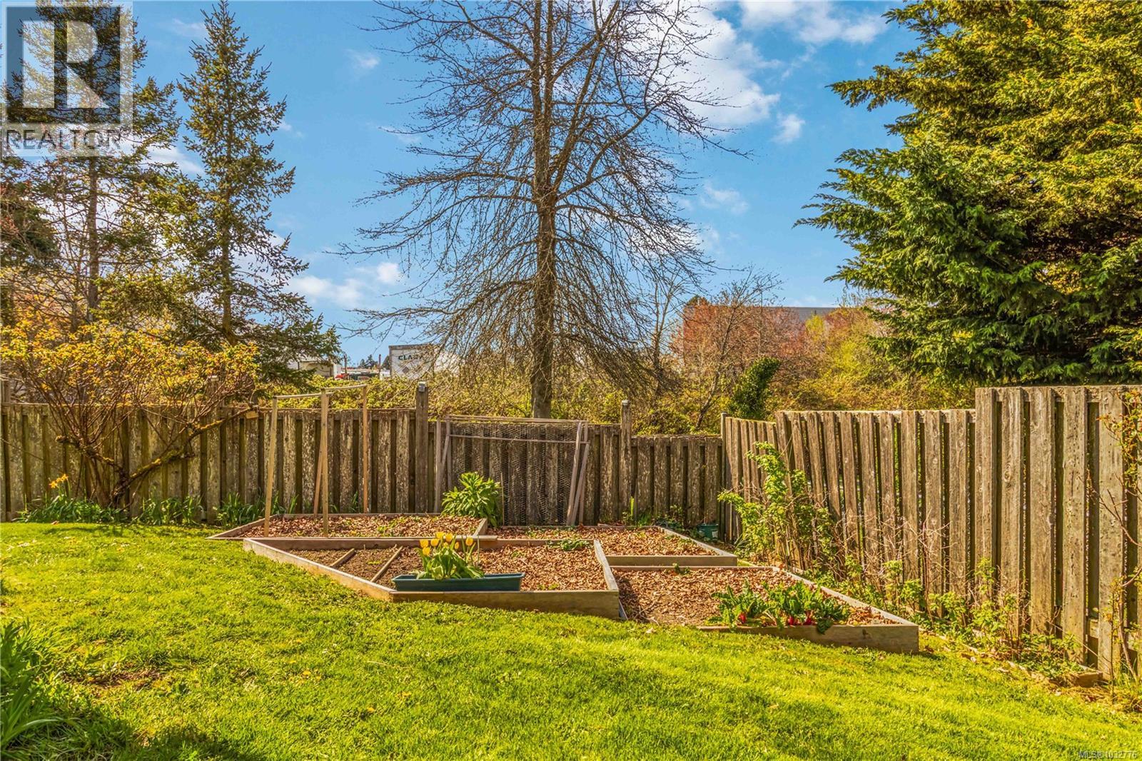  4259 Craigo Park Way, Saanich