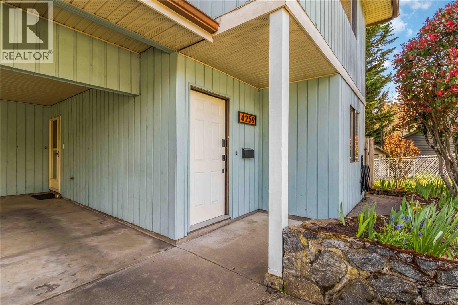  4259 Craigo Park Way, Saanich