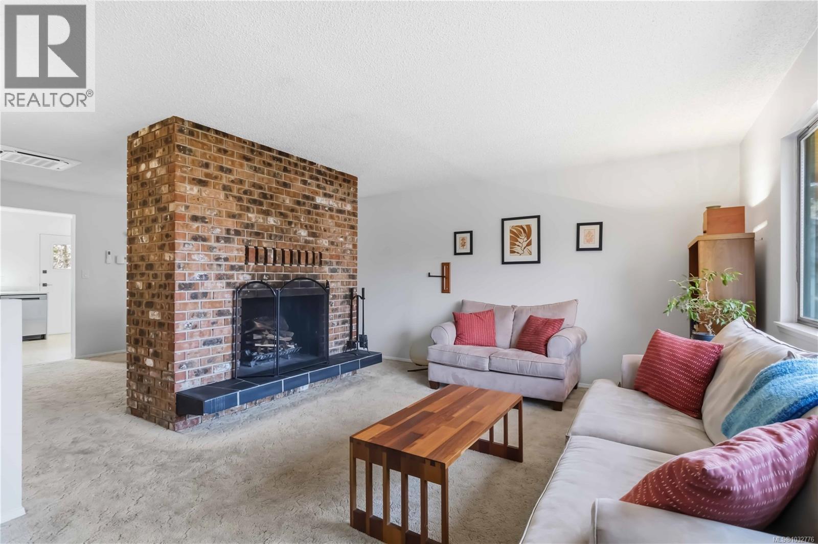  4259 Craigo Park Way, Saanich