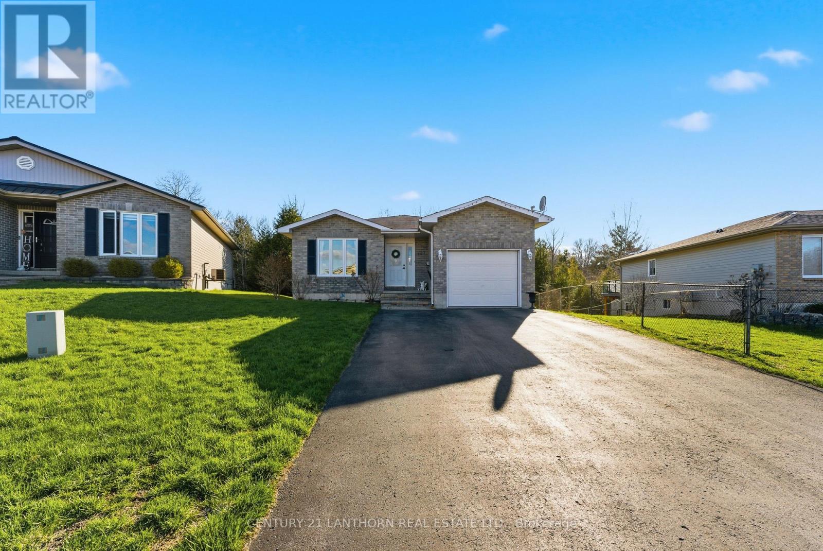 167 NICHOLAS STREET, Quinte West (Murray Ward), Ontario, K8V6E8 — Photo 2
