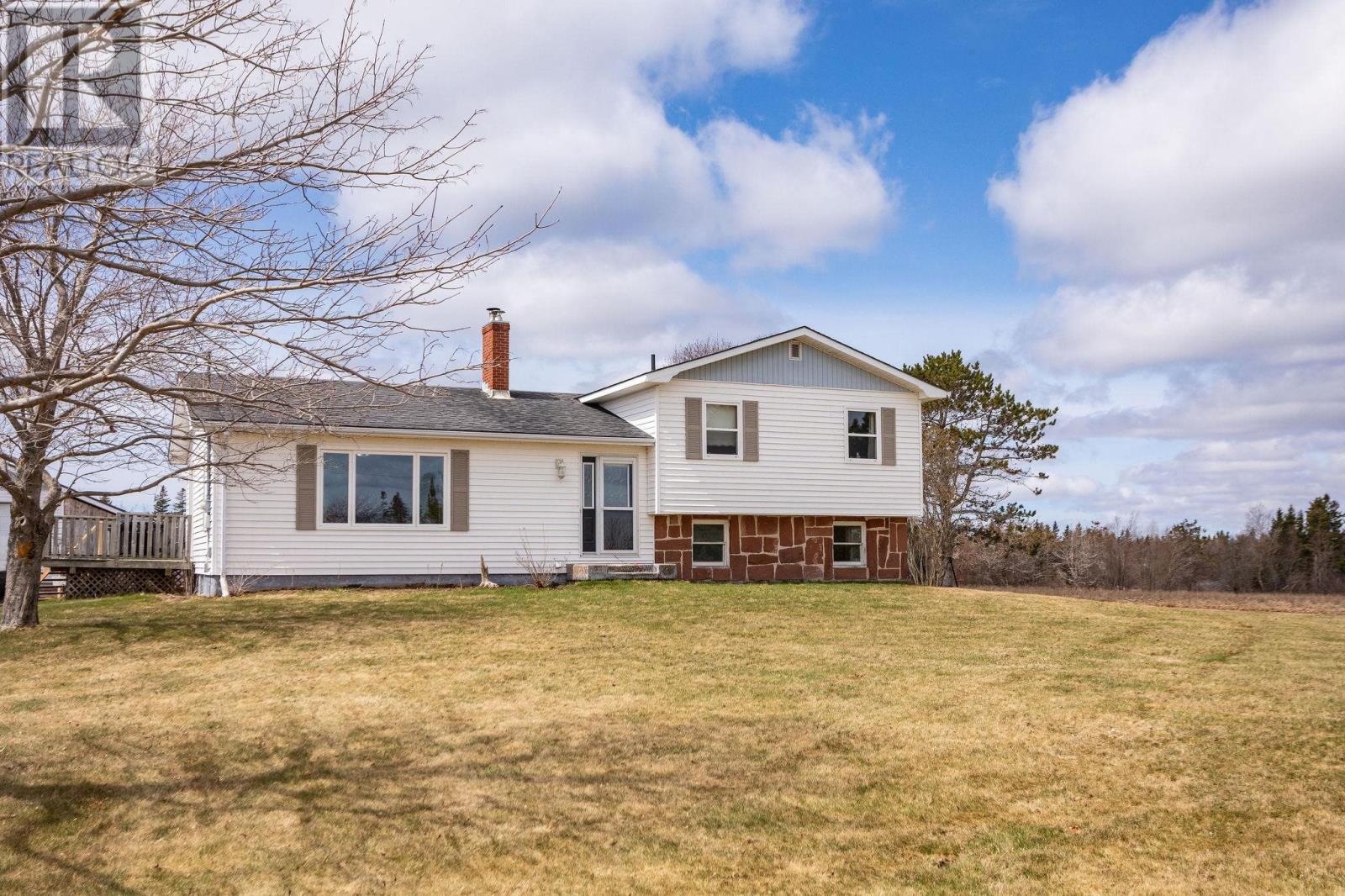 382 ROBERTSON Road — photo 45