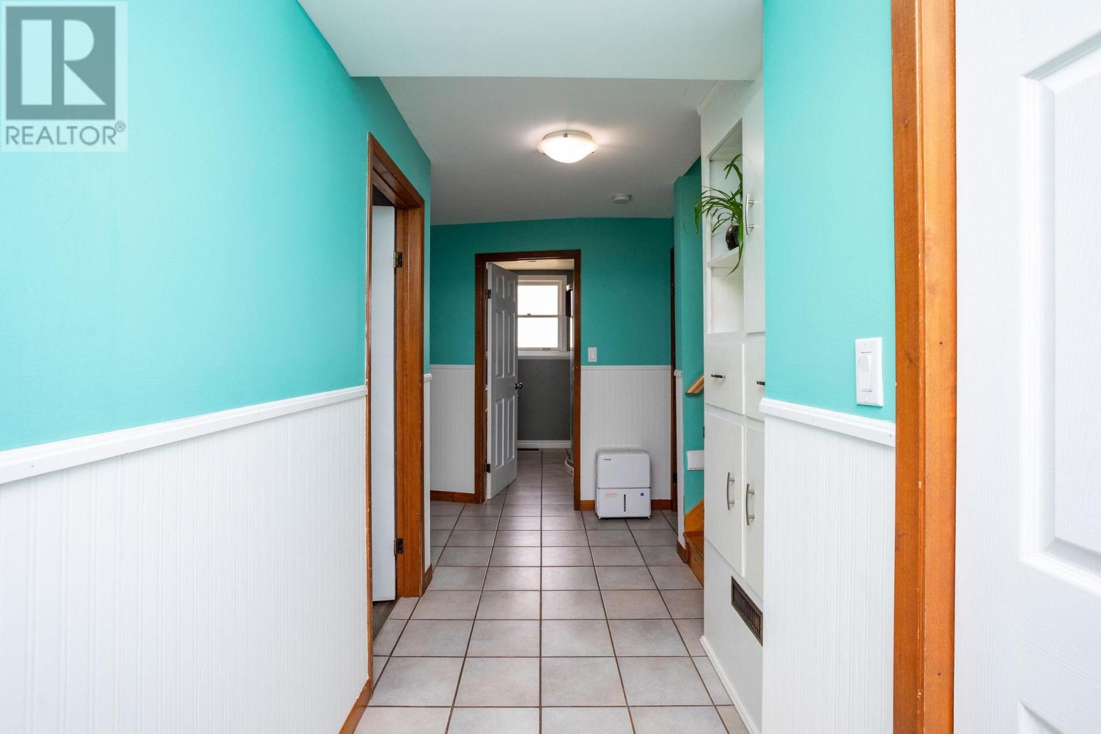382 ROBERTSON Road — photo 31