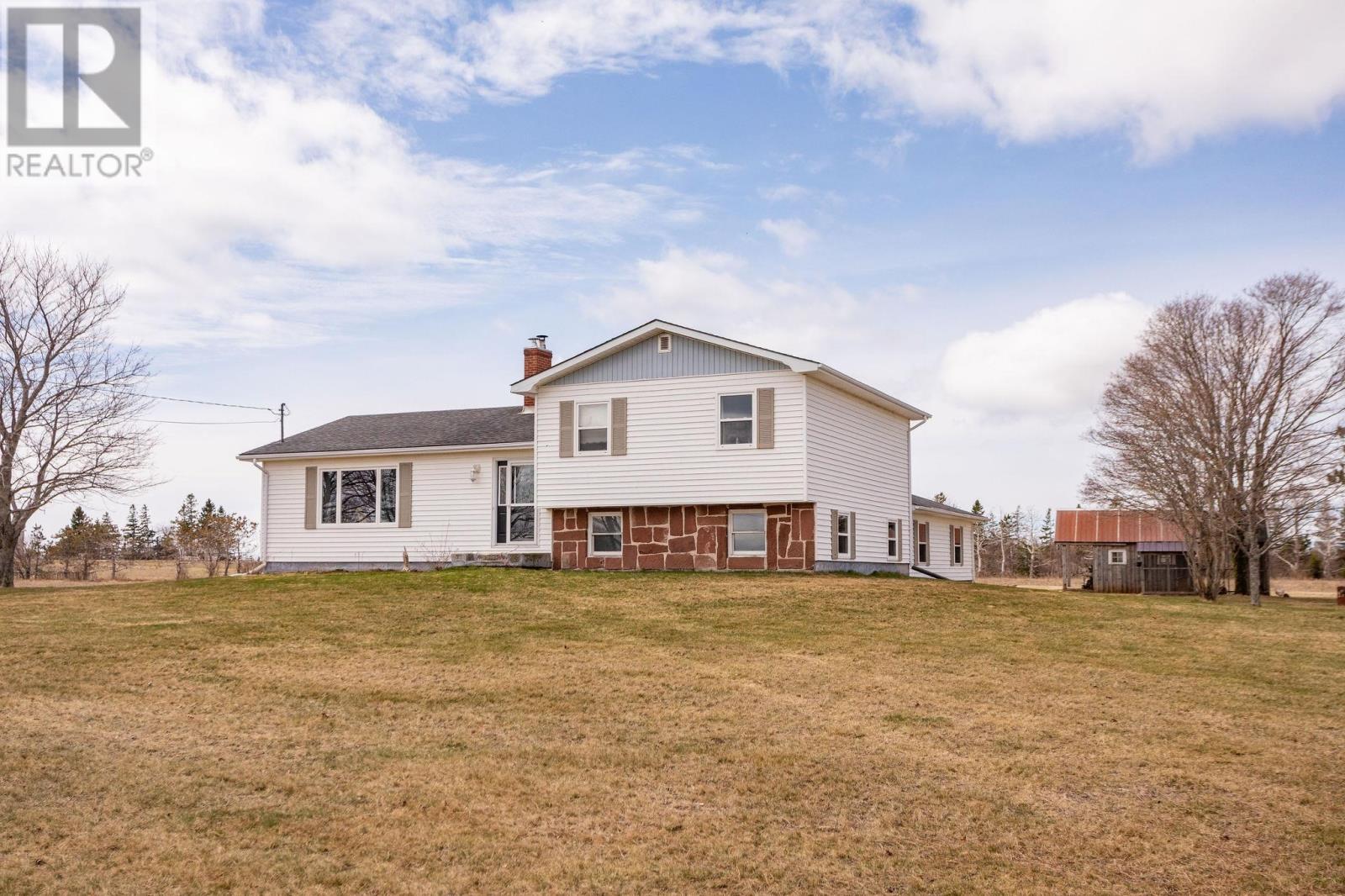 382 ROBERTSON Road — photo 46