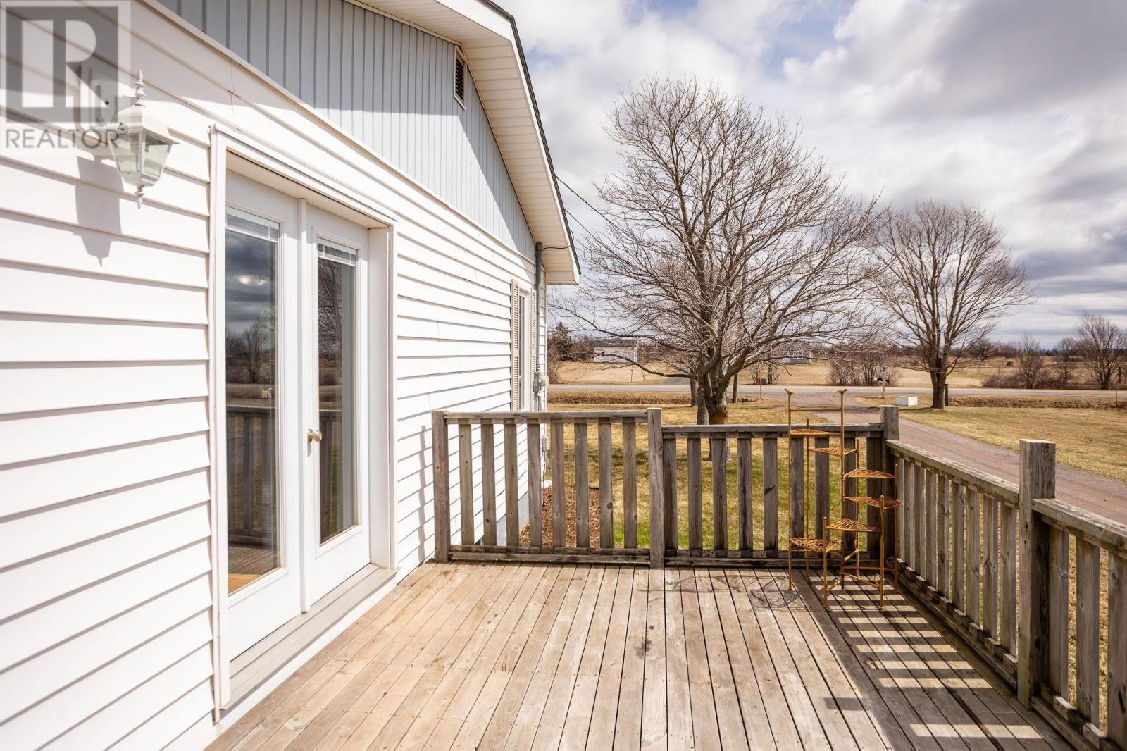 382 ROBERTSON Road — photo 36