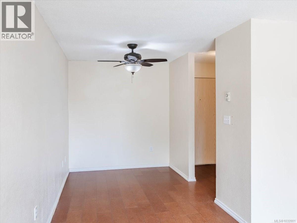 #201 1050 Braidwood Rd - 13