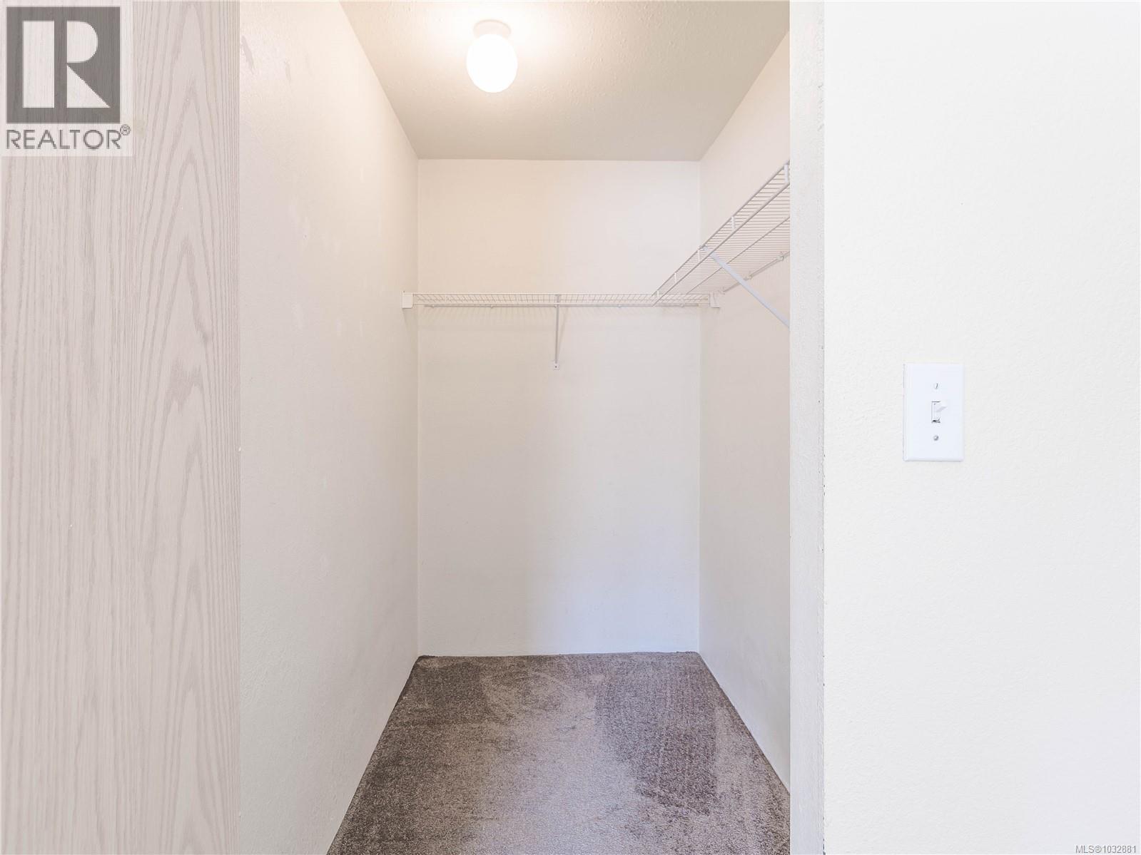 #201 1050 Braidwood Rd - 40