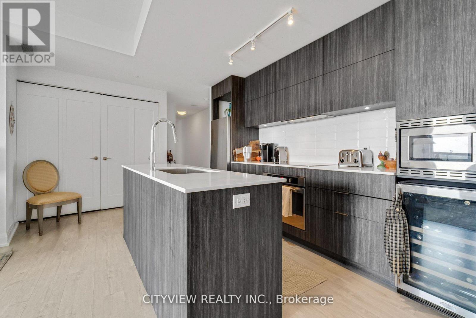 #304 110 MARINE PARADE DRIVE - 12