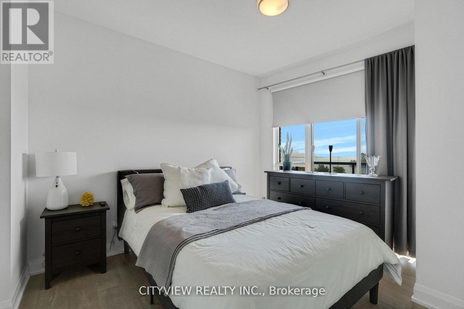 #304 110 MARINE PARADE DRIVE - 22