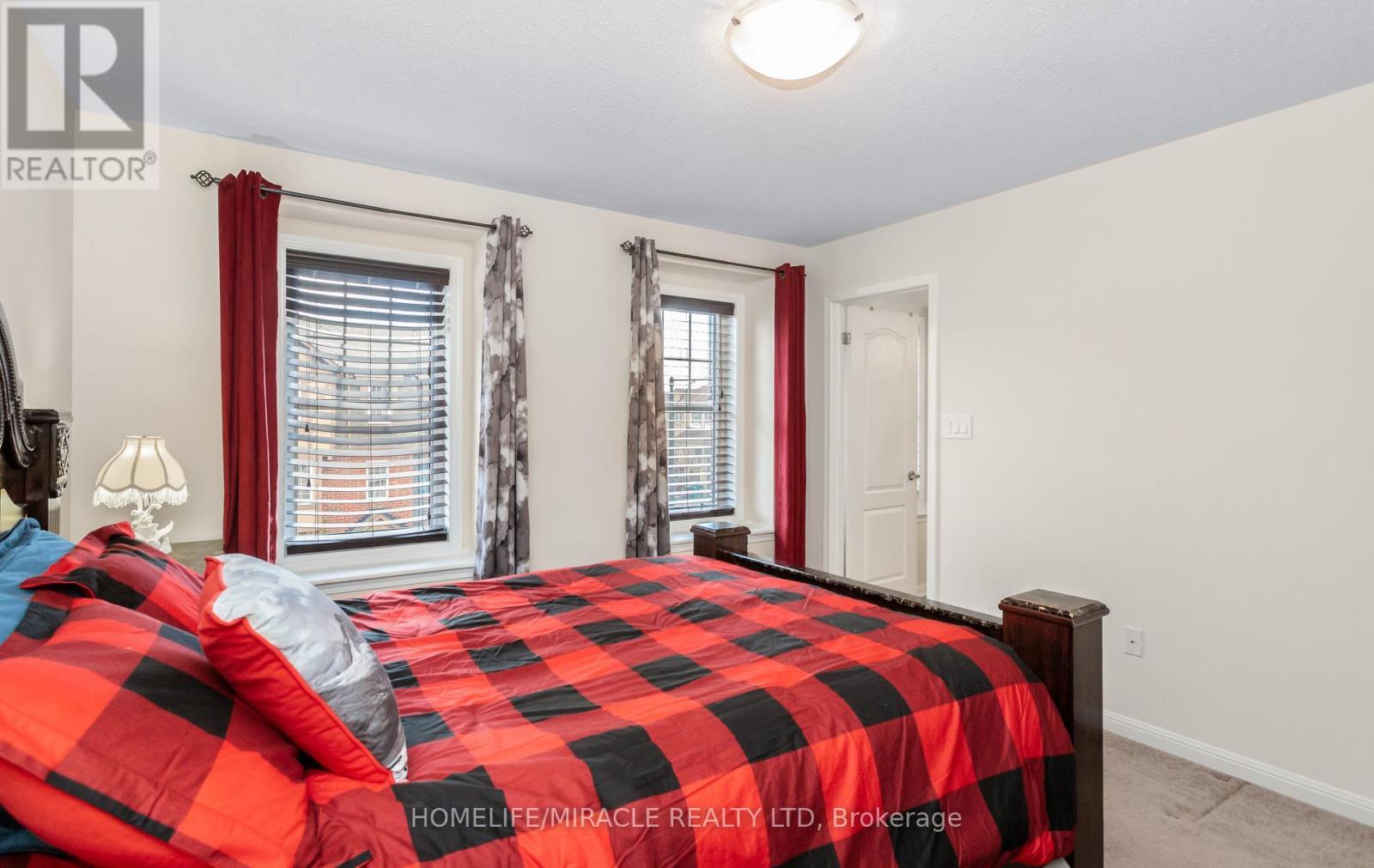 22 CROSSBILL ROAD - 31