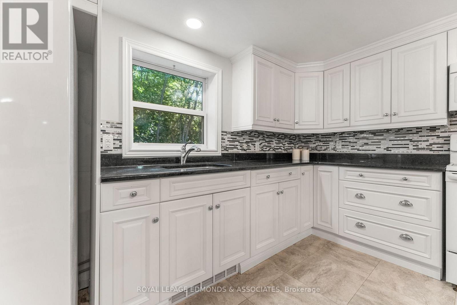731 FRANCIE LANE - 17