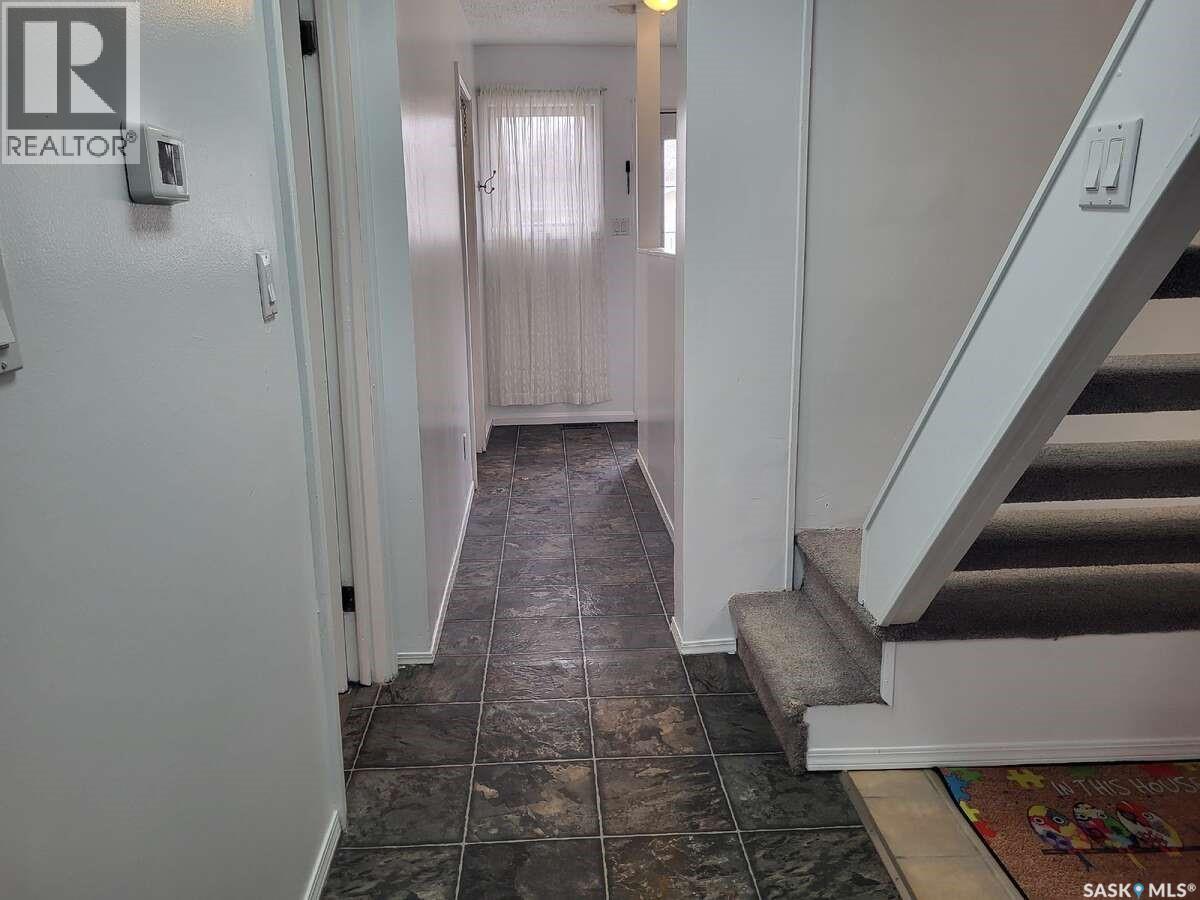 1066 5TH AVENUE NE - 16