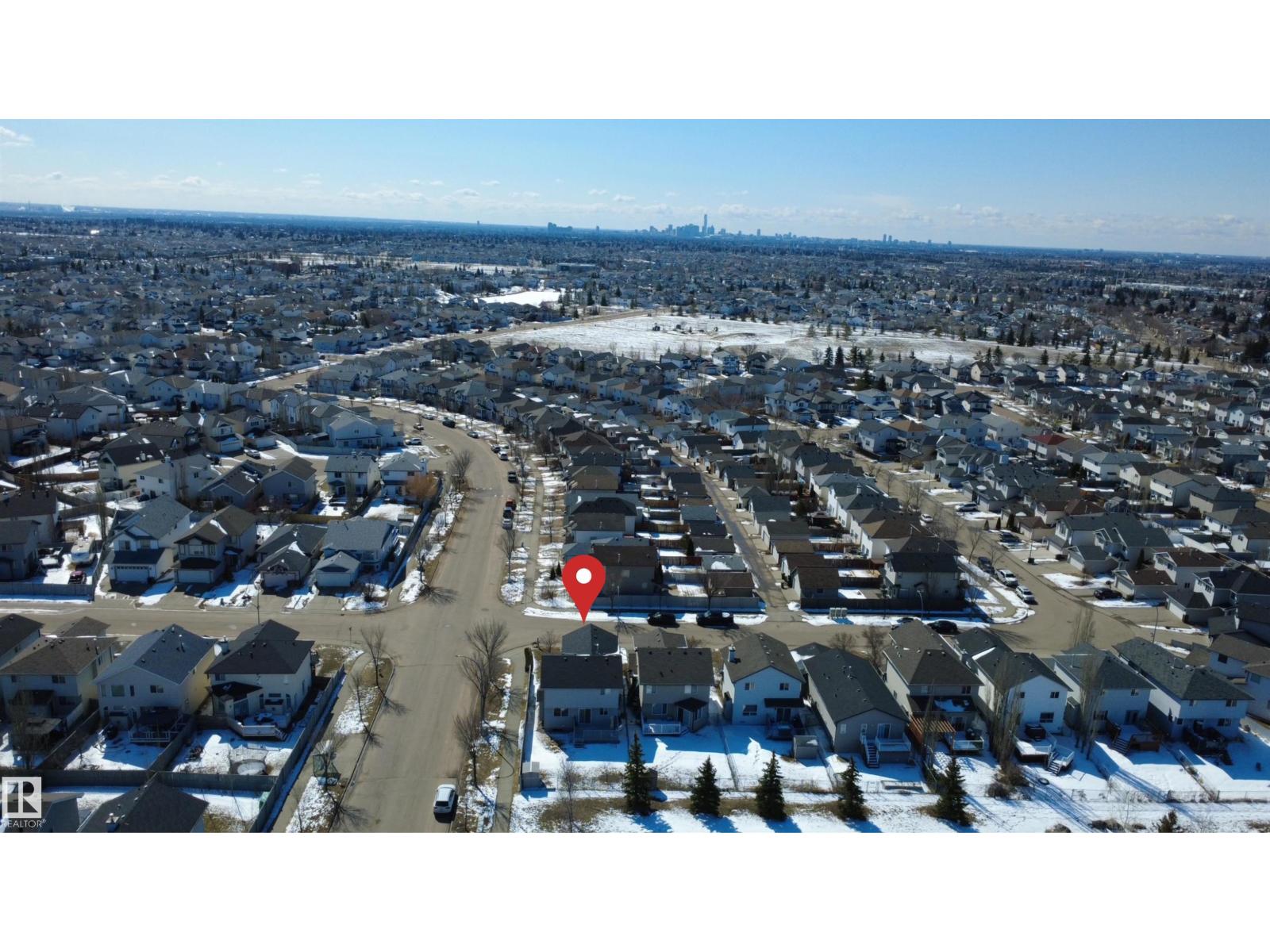 8704 175 AV NW, Edmonton