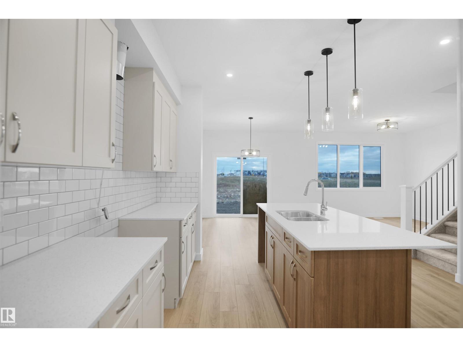 1924 210 ST NW, Edmonton