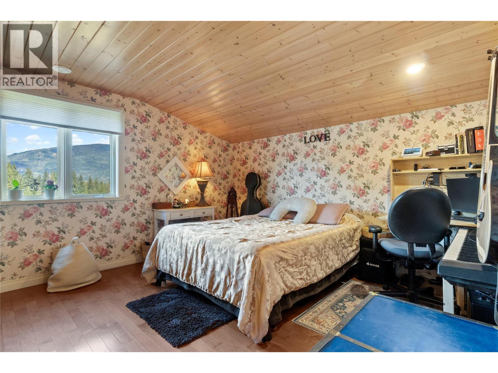  4856 Eagle Bay Road, Eagle Bay