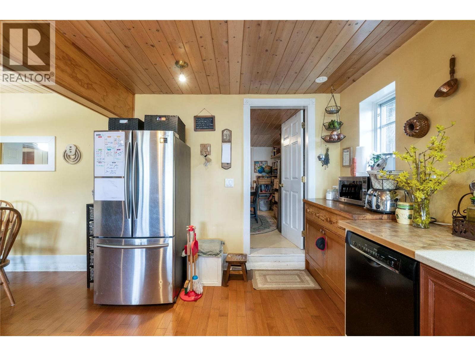  4856 Eagle Bay Road, Eagle Bay