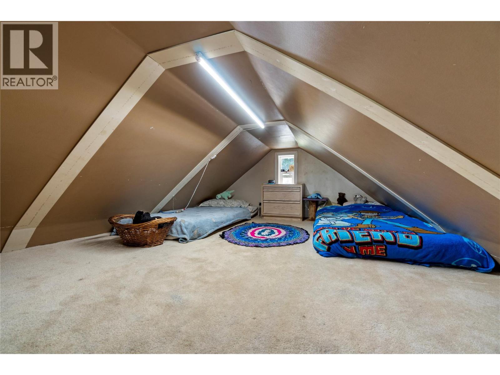  4856 Eagle Bay Road, Eagle Bay