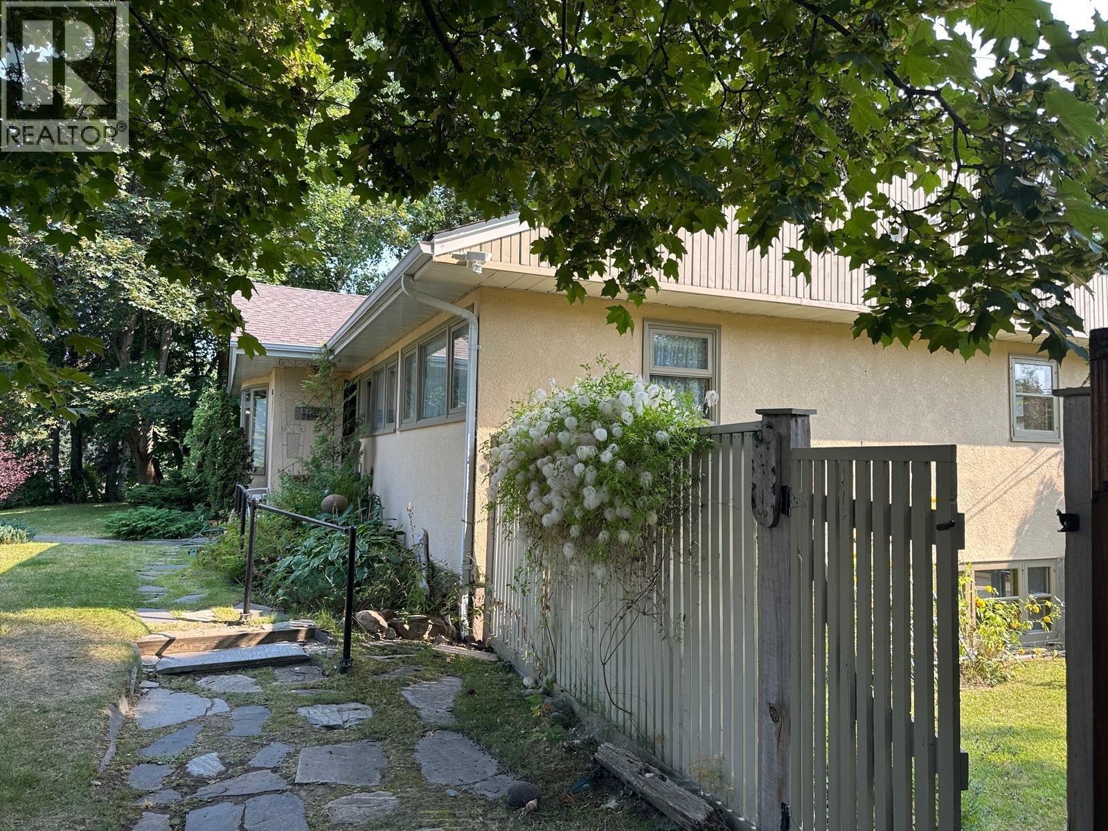 125 15TH AVENUE - 29