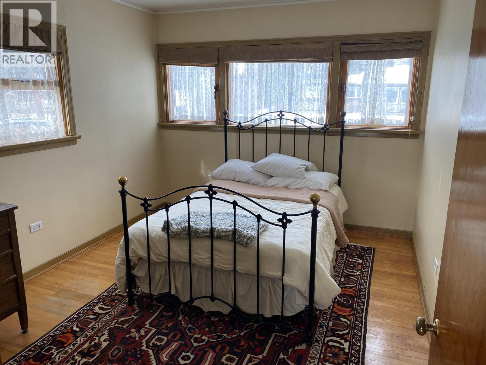 125 15TH AVENUE - 17