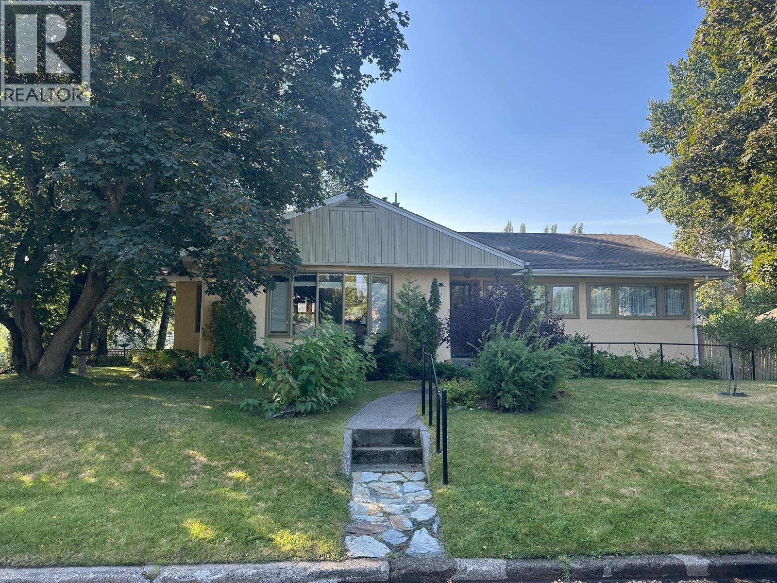 125 15TH AVENUE - 27