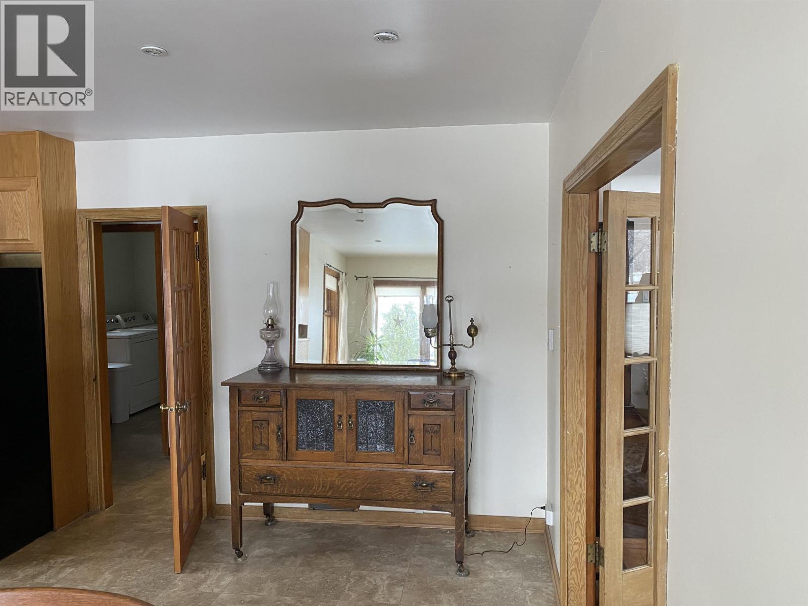 Photo 9 of 40 — 125 15TH AVENUE · Prince George, BC