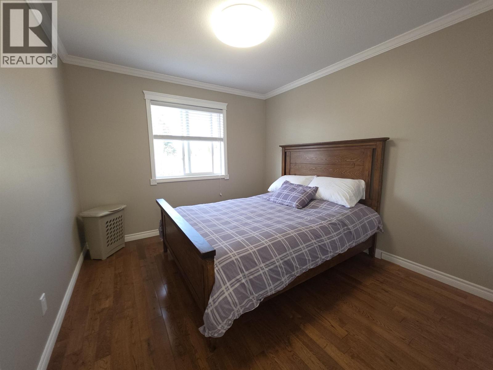 3485 HARGREAVES AVENUE - 11